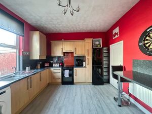 Kitchen-Diner- click for photo gallery